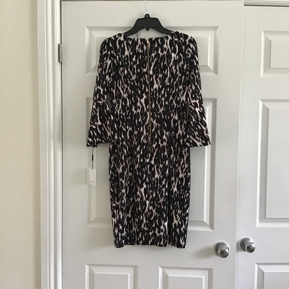 Calvin Klein black/white/light pink leopard print bell sleeve dress size 4 - Picture 6 of 6